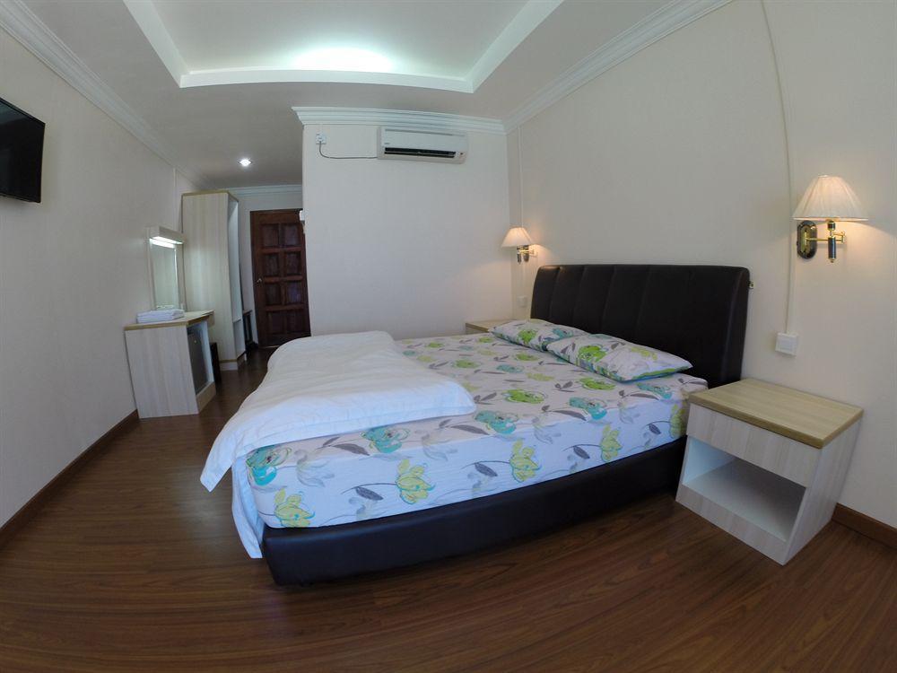 New Cocohut Chalet Hotel กัวลาตรังกานู ภายนอก รูปภาพ